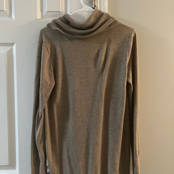 LOFT Crowl neck​ - Picture 4 of 6